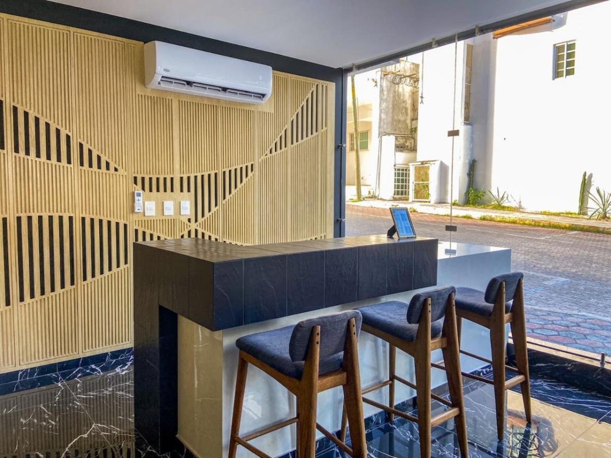 Elegant Downtown With Pool Gym Steps To * Playa del Carmen