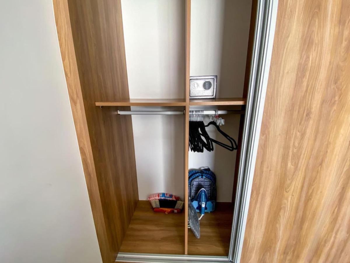Apartamento Elegant Downtown With Pool Gym Steps To