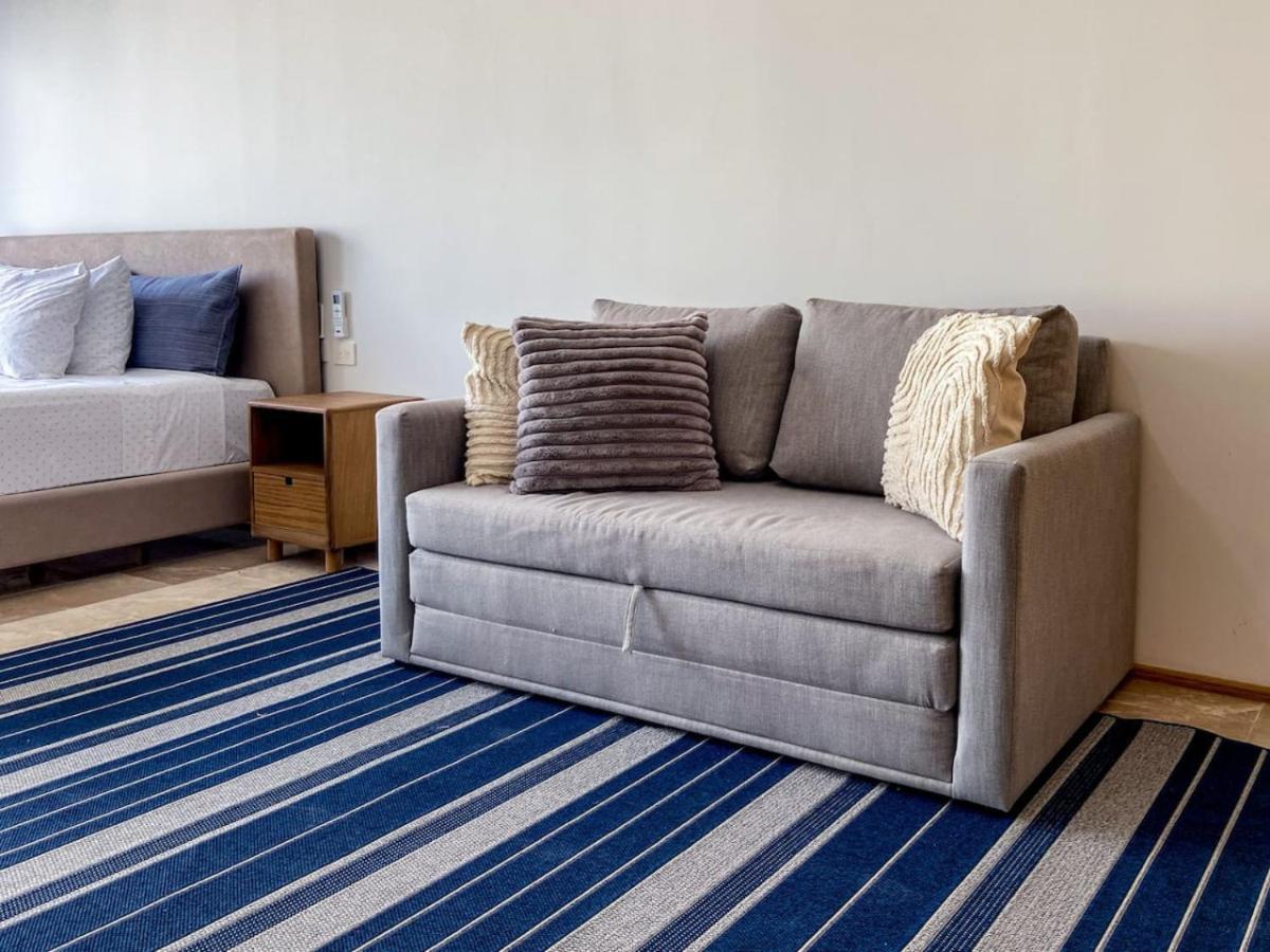 Apartamento Elegant Downtown With Pool Gym Steps To *