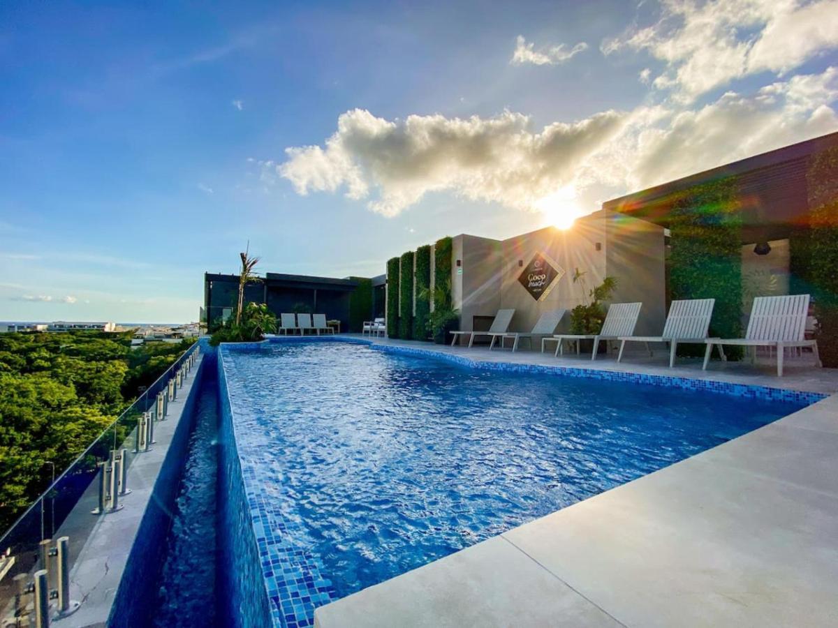 Elegant Downtown With Pool Gym Steps To Apartamento