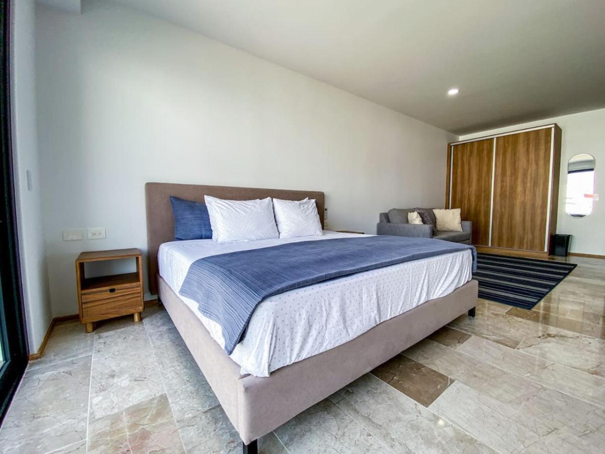 Apartamento Elegant Downtown With Pool Gym Steps To